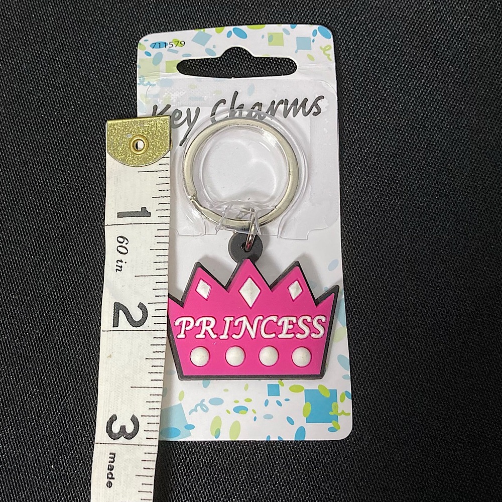 ⭐️ Pink Rubber Crown Princess Keychain - Picture 3 of 4